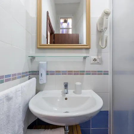 Domus Castroni Scipioni Bed and breakfast *