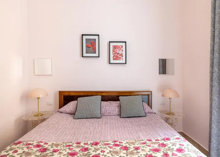 Domus Castroni Scipioni Bed and breakfast 4*